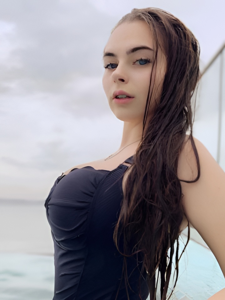 Камилла привлекательная девушка из Нижневартовска цена от 2500 руб