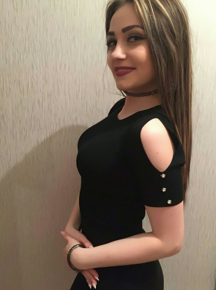 Лизочка привлекательная девушка из Нижневартовска цена от 3000 руб