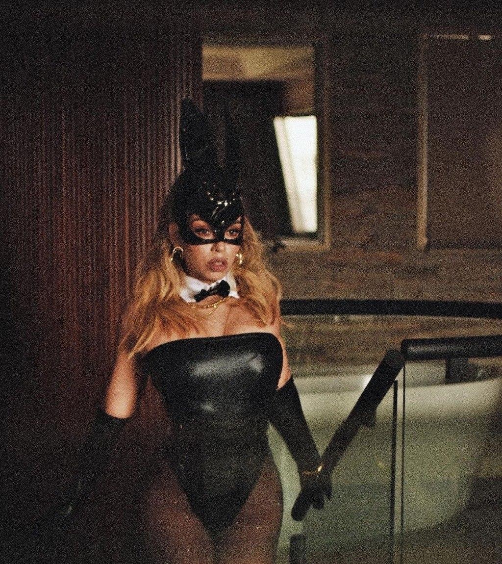 Юлия привлекательная девушка из Нижневартовска цена от 5000 руб