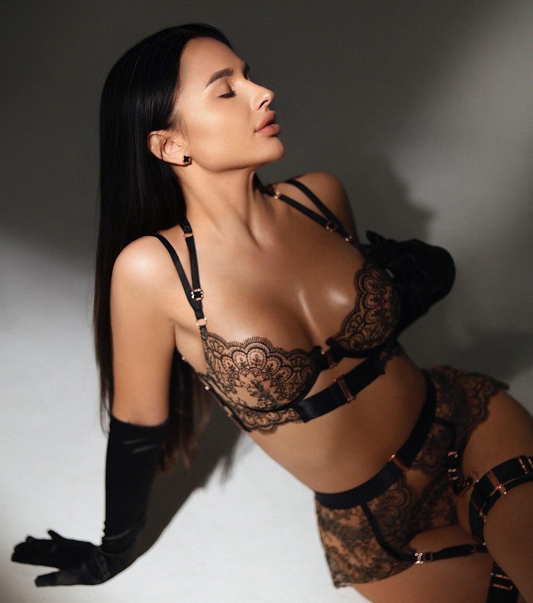 Олеся привлекательная девушка из Нижневартовска цена от 10000 руб