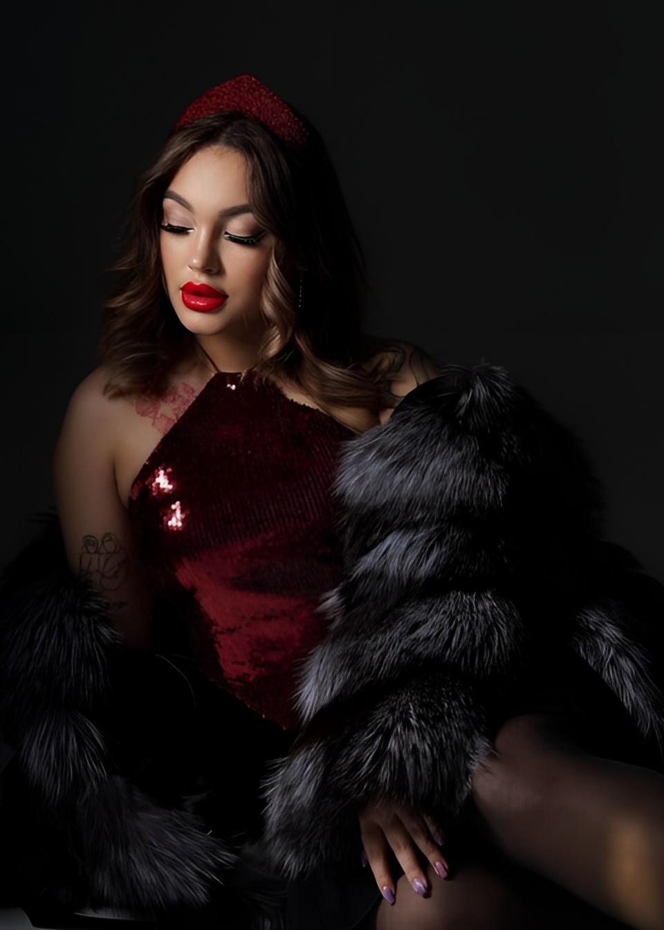 Юля привлекательная девушка из Нижневартовска цена от 6000 руб