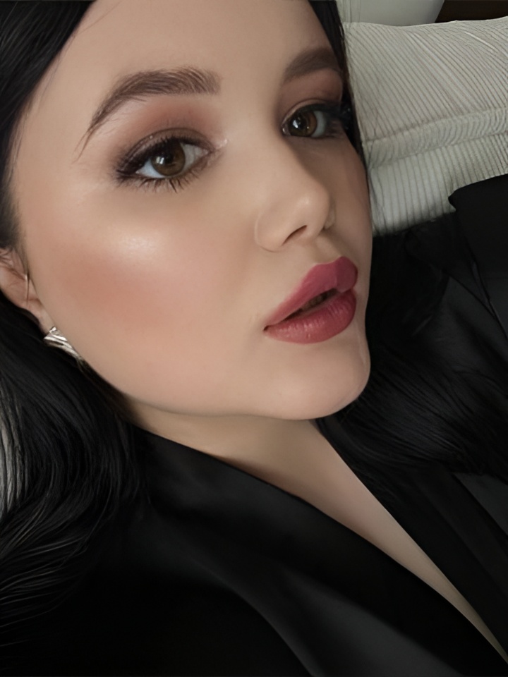 Индивидуалка Венера, доступна для личного знакомства от 10000 руб